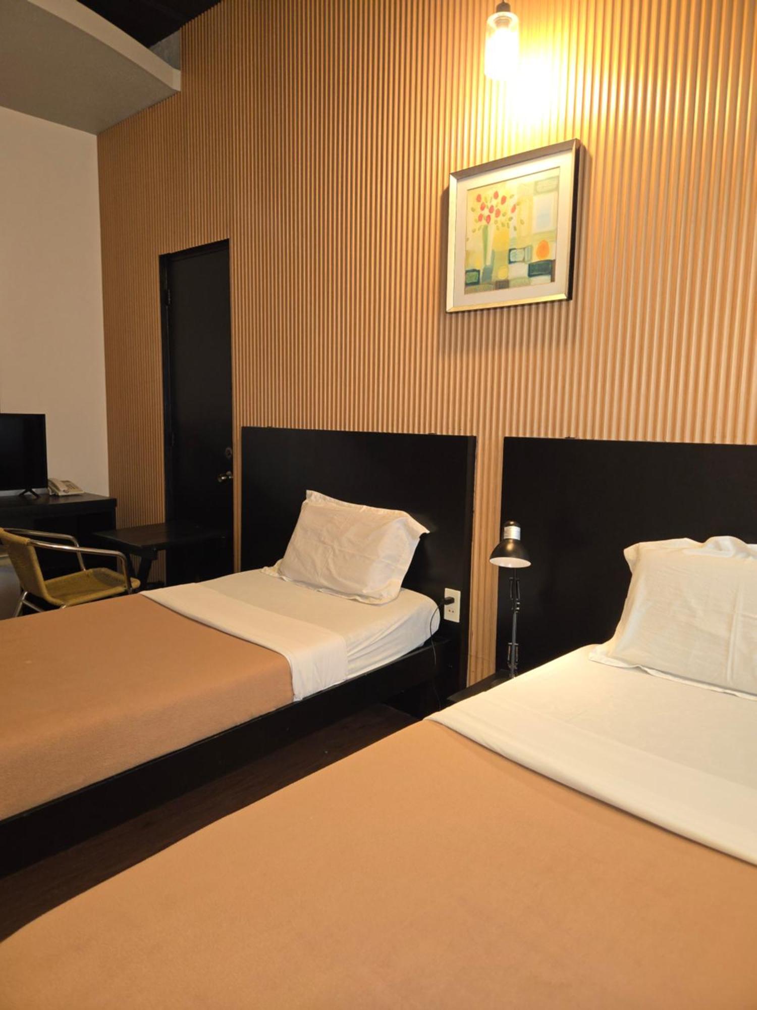 First Pacific Inn Davao Ngoại thất bức ảnh