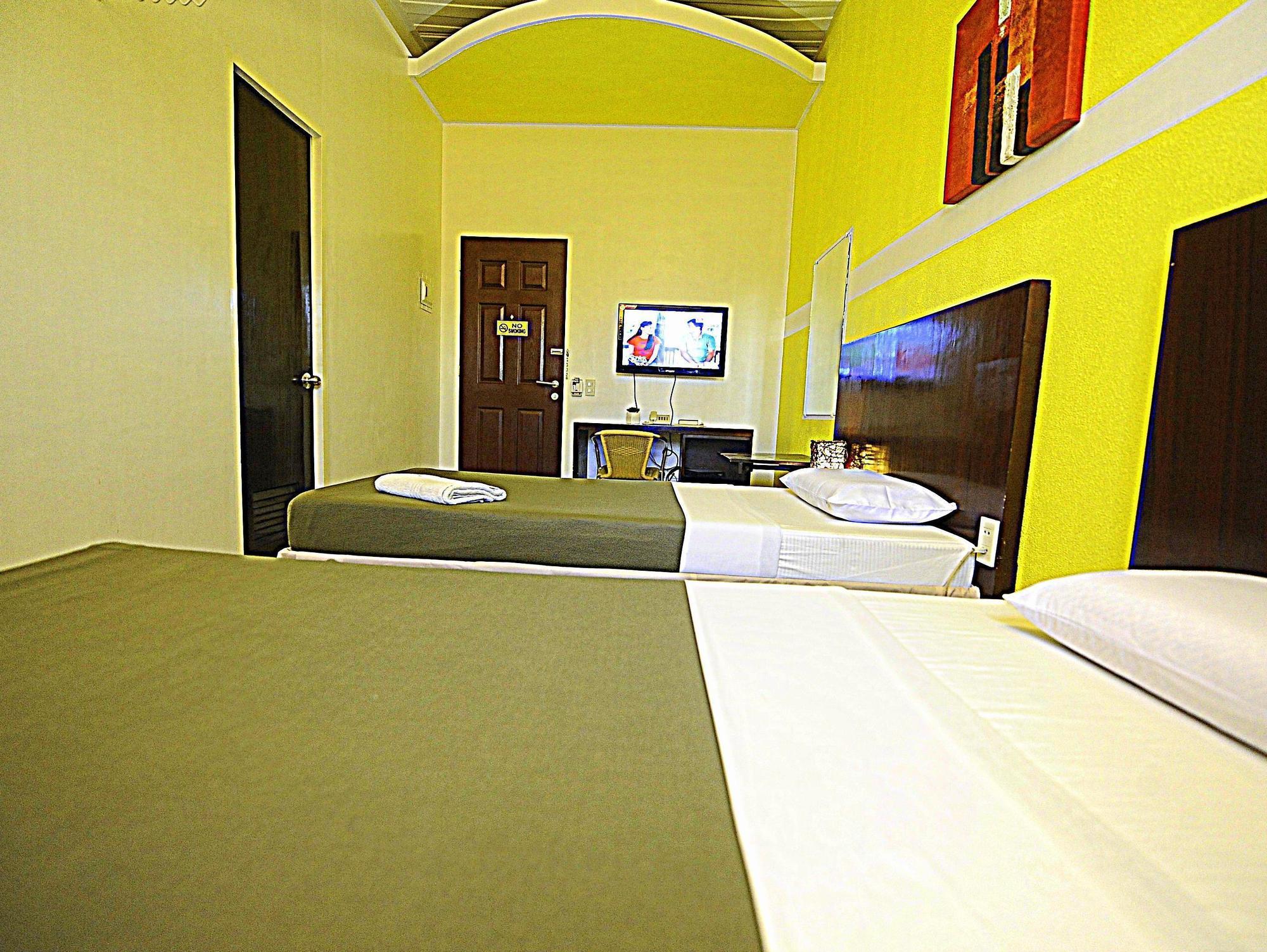 First Pacific Inn Davao Ngoại thất bức ảnh