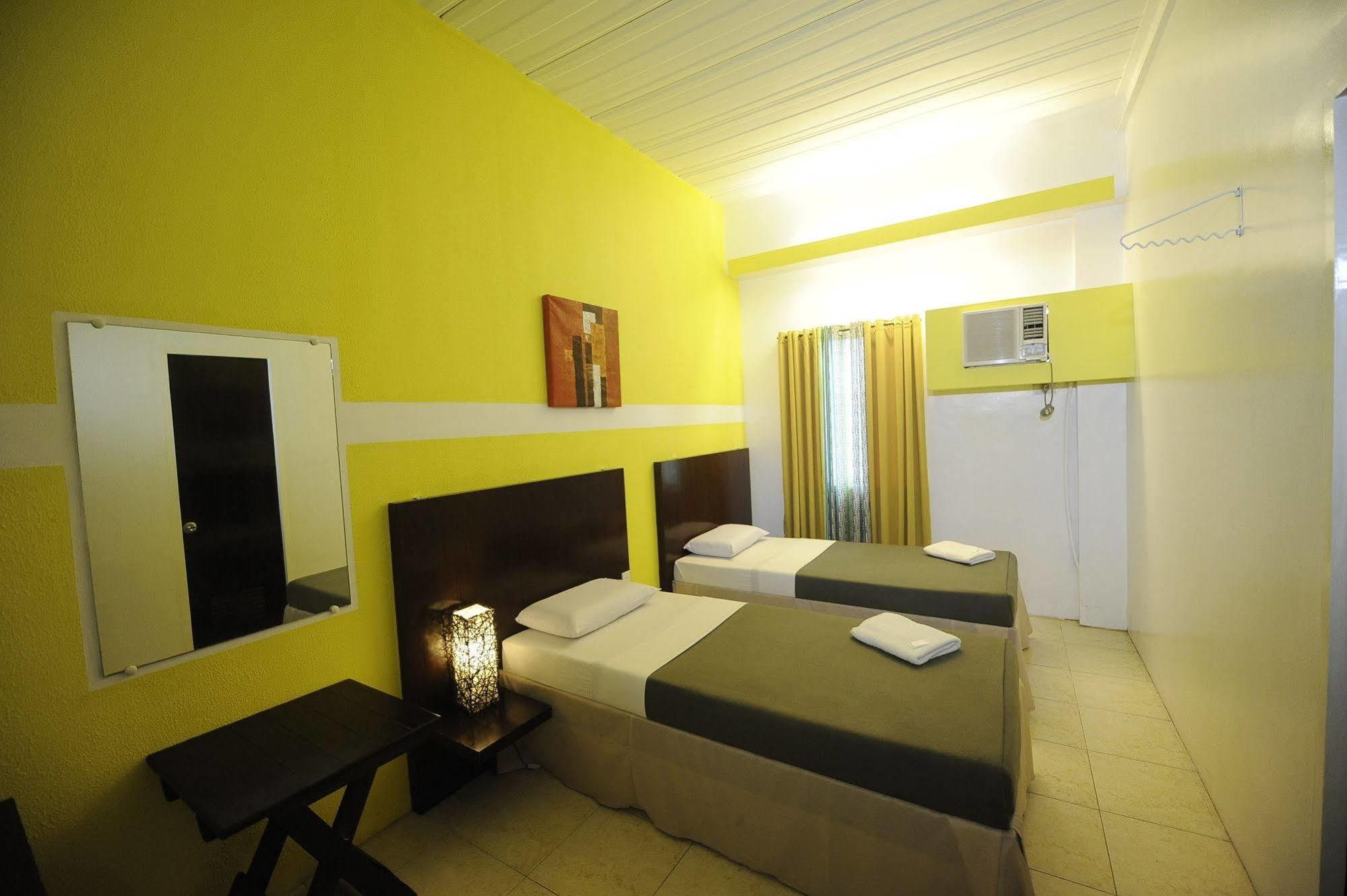 First Pacific Inn Davao Ngoại thất bức ảnh