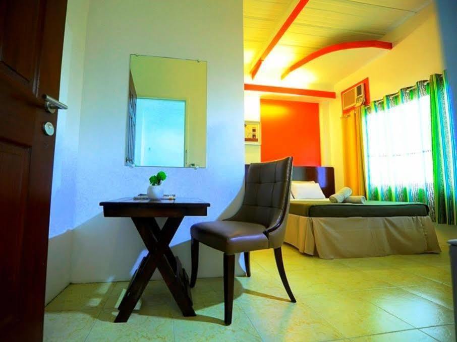 First Pacific Inn Davao Ngoại thất bức ảnh