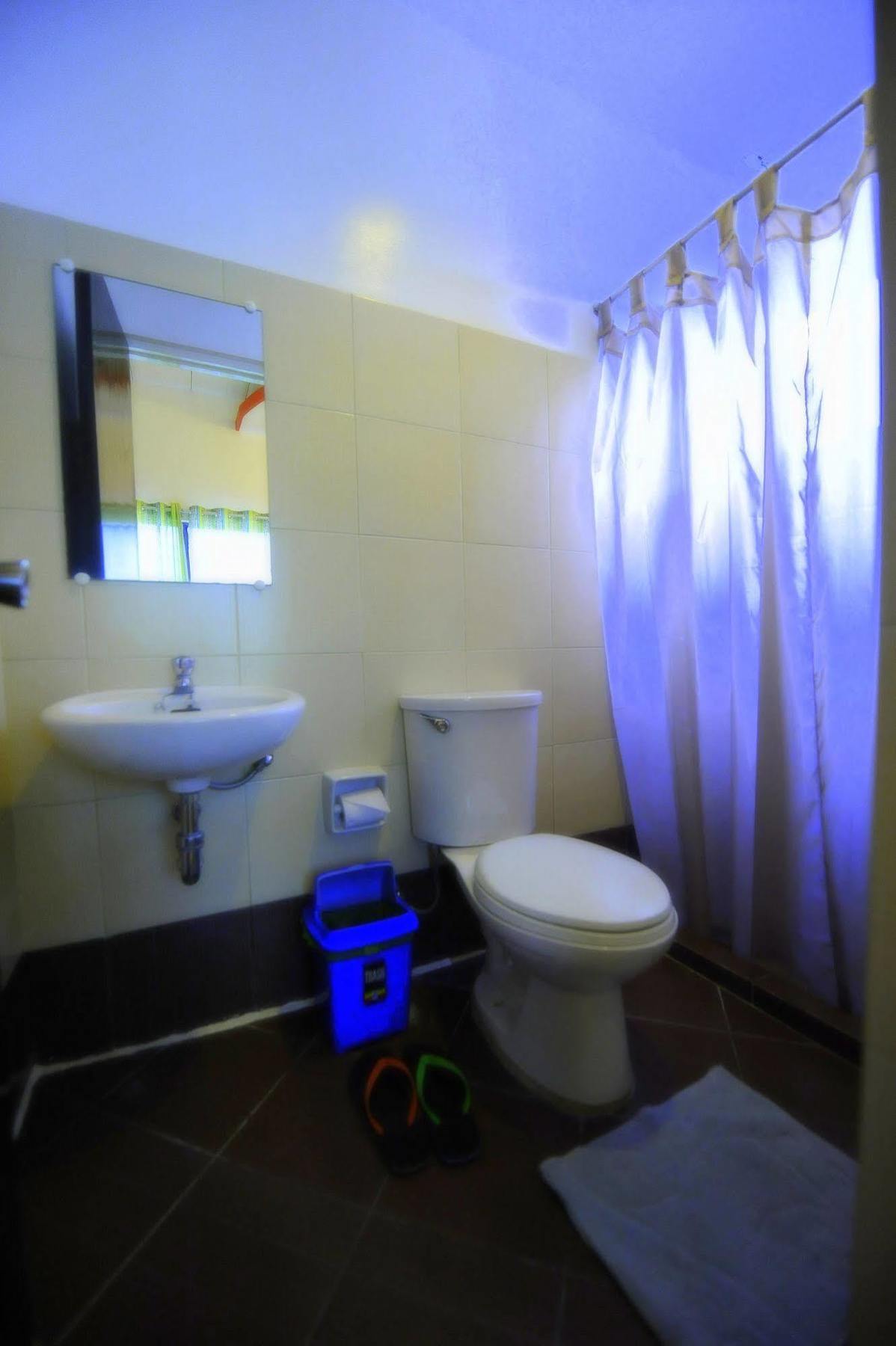 First Pacific Inn Davao Ngoại thất bức ảnh