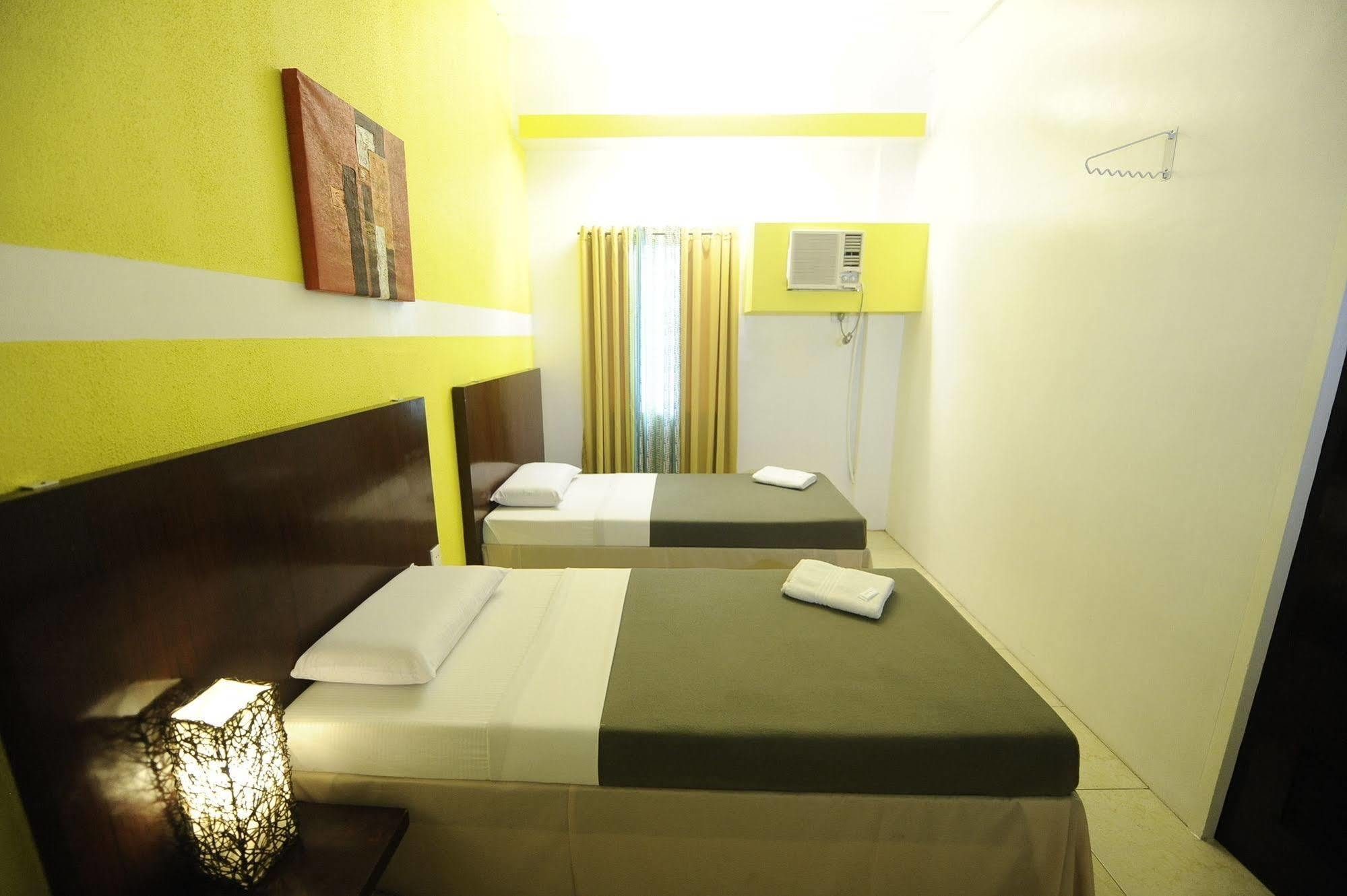 First Pacific Inn Davao Ngoại thất bức ảnh